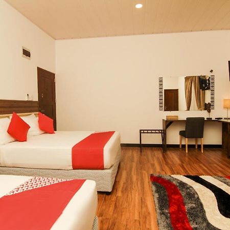 Clove Transit Hotel Kotugoda Екстер'єр фото