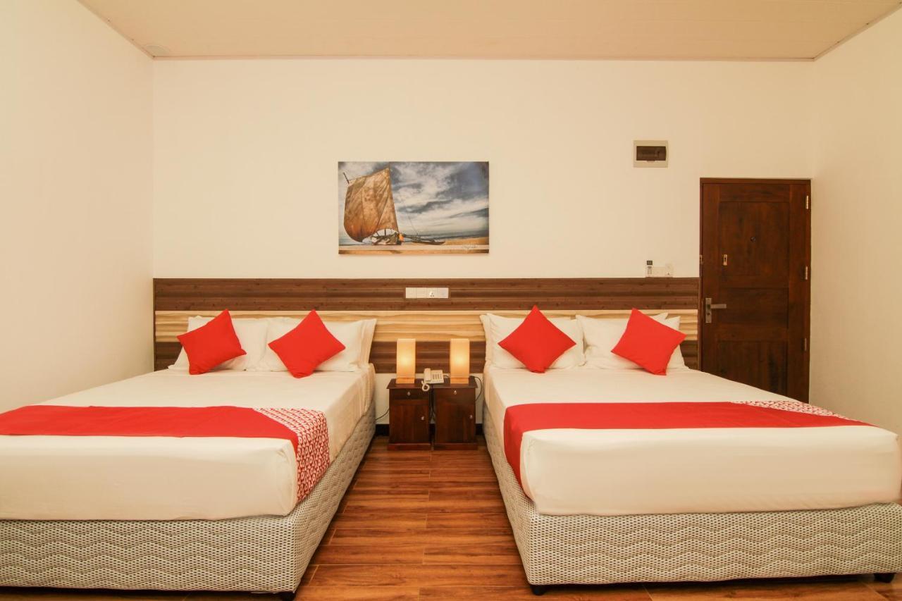 Clove Transit Hotel Kotugoda Екстер'єр фото