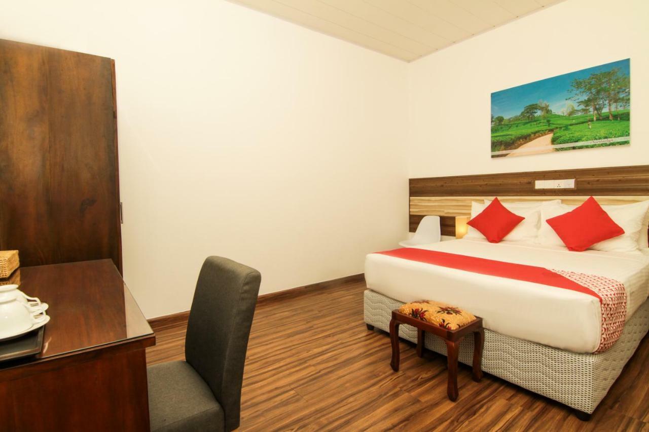 Clove Transit Hotel Kotugoda Екстер'єр фото