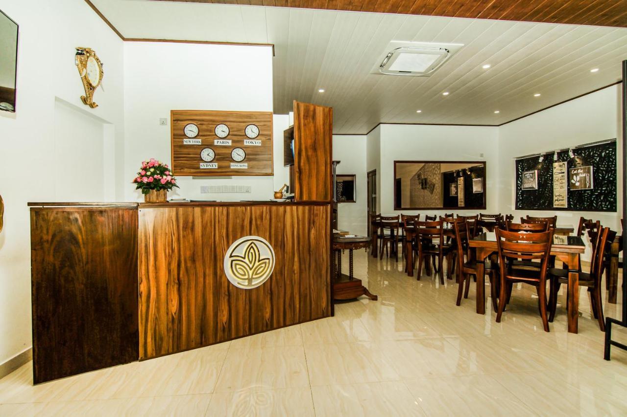 Clove Transit Hotel Kotugoda Екстер'єр фото